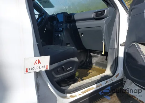 2025 Ford Explorer Police Interceptor z USA, uszkodzony, nr VIN 1FM5K8AW7SGA32192